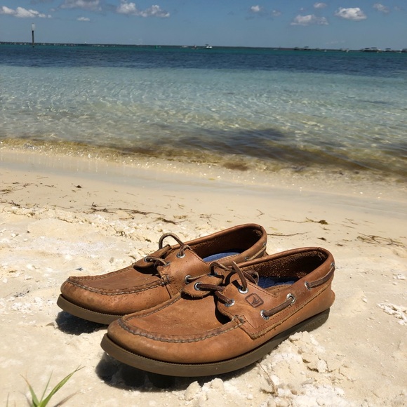 Men’s Sperrys Boat Shoes - Picture 2 of 2